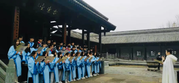 君山航校,君山航空,航空,航空服务,电商,电子商务,机电,机电设备维修与安装,旅管,旅游服务与管理,平面设计,计算机应用,建筑工程施工,对口升学,岳阳建科,岳阳建设科技