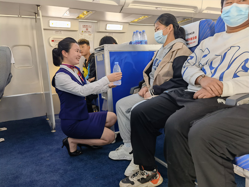 航空服务,岳阳市建设科技职业技术学校,君山航空学校