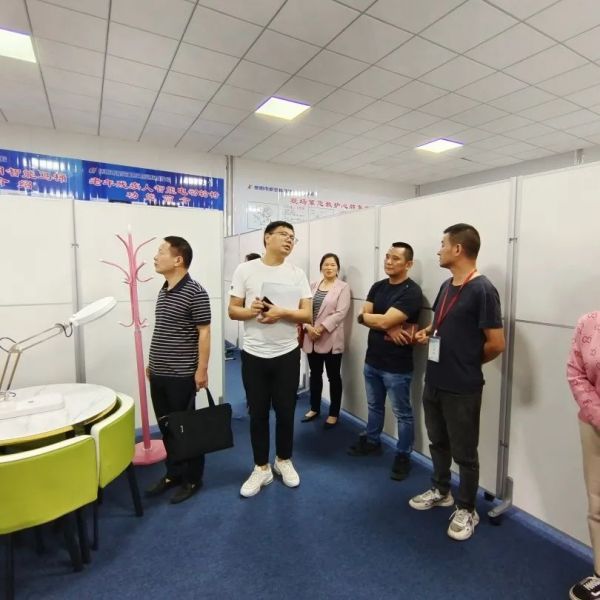 君山航校,君山航空,航空,航空服务,电商,电子商务,机电,机电设备维修与安装,旅管,旅游服务与管理,平面设计,计算机应用,建筑工程施工,对口升学,岳阳建科,岳阳航空科技