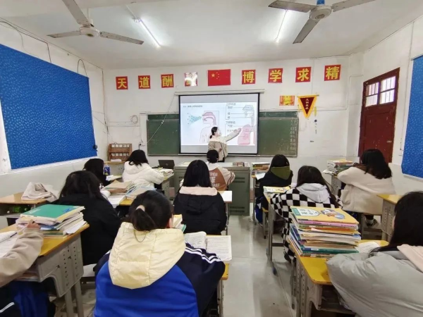 君山航校,君山航空,航空,航空服务,电商,电子商务,机电,机电设备维修与安装,旅管,旅游服务与管理,平面设计,计算机应用,建筑工程施工,对口升学,岳阳建科,岳阳航空科技