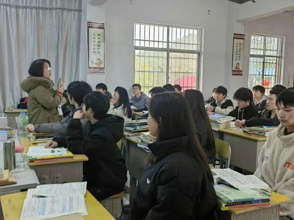 君山航校,君山航空,航空,航空服务,电商,电子商务,机电,机电设备维修与安装,旅管,旅游服务与管理,平面设计,计算机应用,建筑工程施工,对口升学,岳阳建科,岳阳航空科技