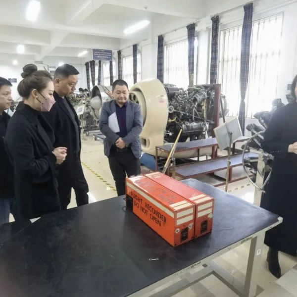 君山航校,君山航空,航空,航空服务,电商,电子商务,机电,机电设备维修与安装,旅管,旅游服务与管理,平面设计,计算机应用,建筑工程施工,对口升学,岳阳建科,岳阳航空科技