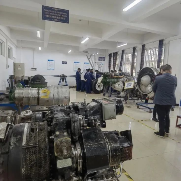 君山航校,君山航空,航空,航空服务,电商,电子商务,机电,机电设备维修与安装,旅管,旅游服务与管理,平面设计,计算机应用,建筑工程施工,对口升学,岳阳建科,岳阳航空科技