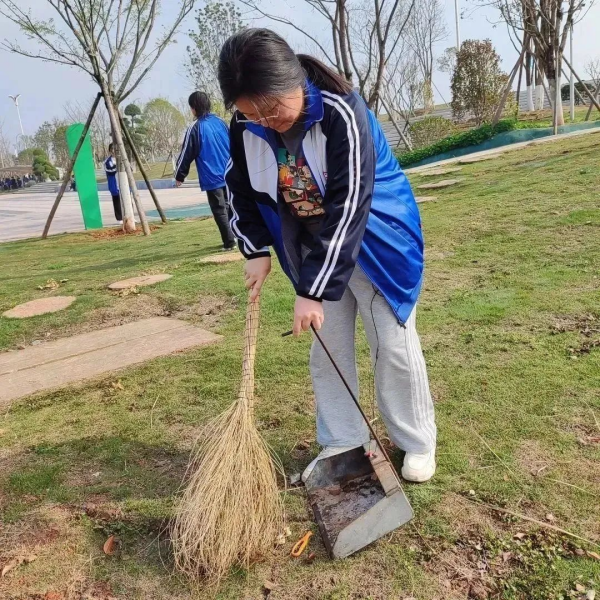 君山航校,君山航空,航空,航空服务,电商,电子商务,机电,机电设备维修与安装,旅管,旅游服务与管理,平面设计,计算机应用,建筑工程施工,对口升学,岳阳建科,岳阳航空科技